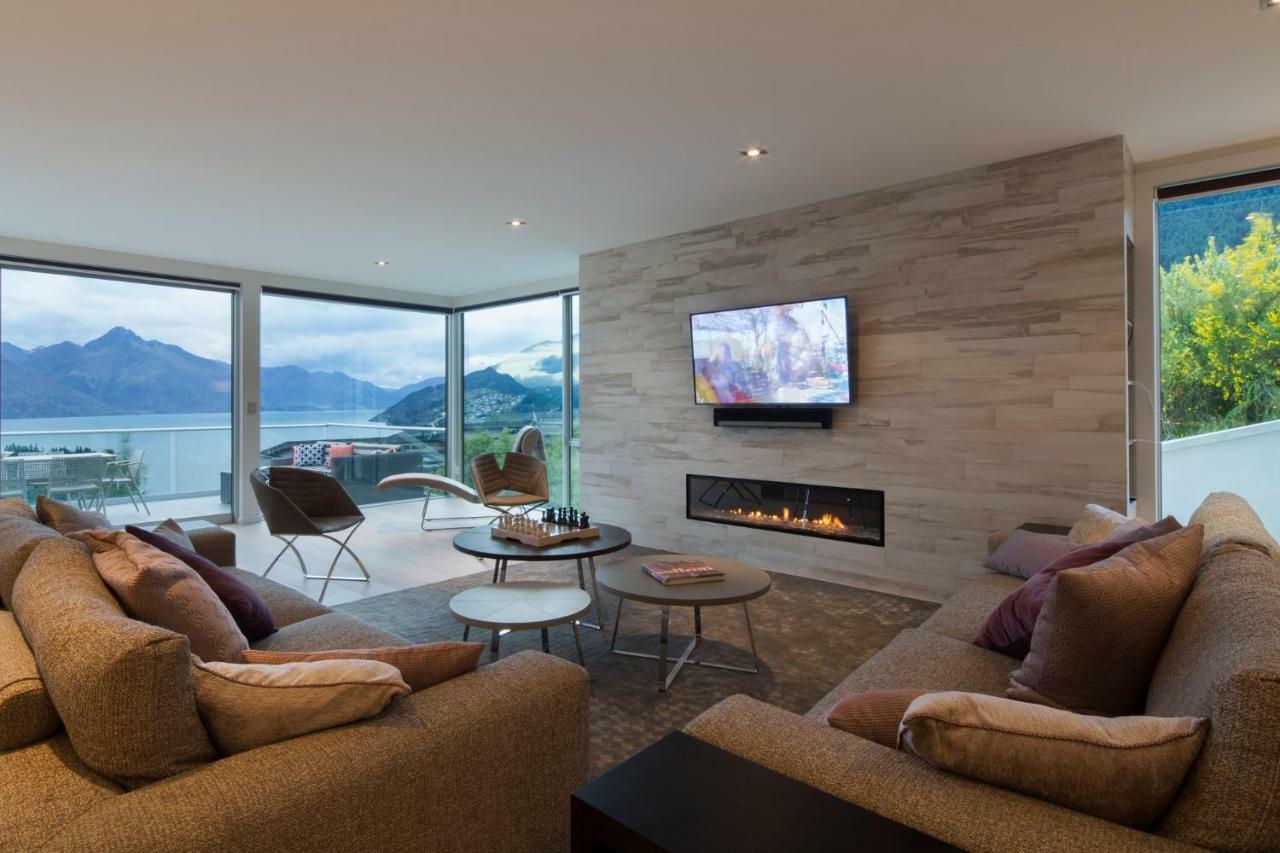 Papillon, A Relax It'S Done Luxury Holiday Home كوينستاون المظهر الخارجي الصورة